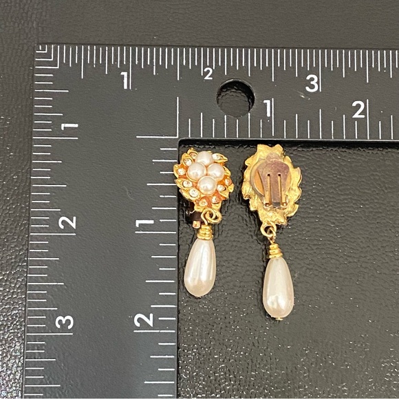 Vintage Faux Pearl Rhinestones Victorian Teardrop Clip Earrings - Picture 8 of 10